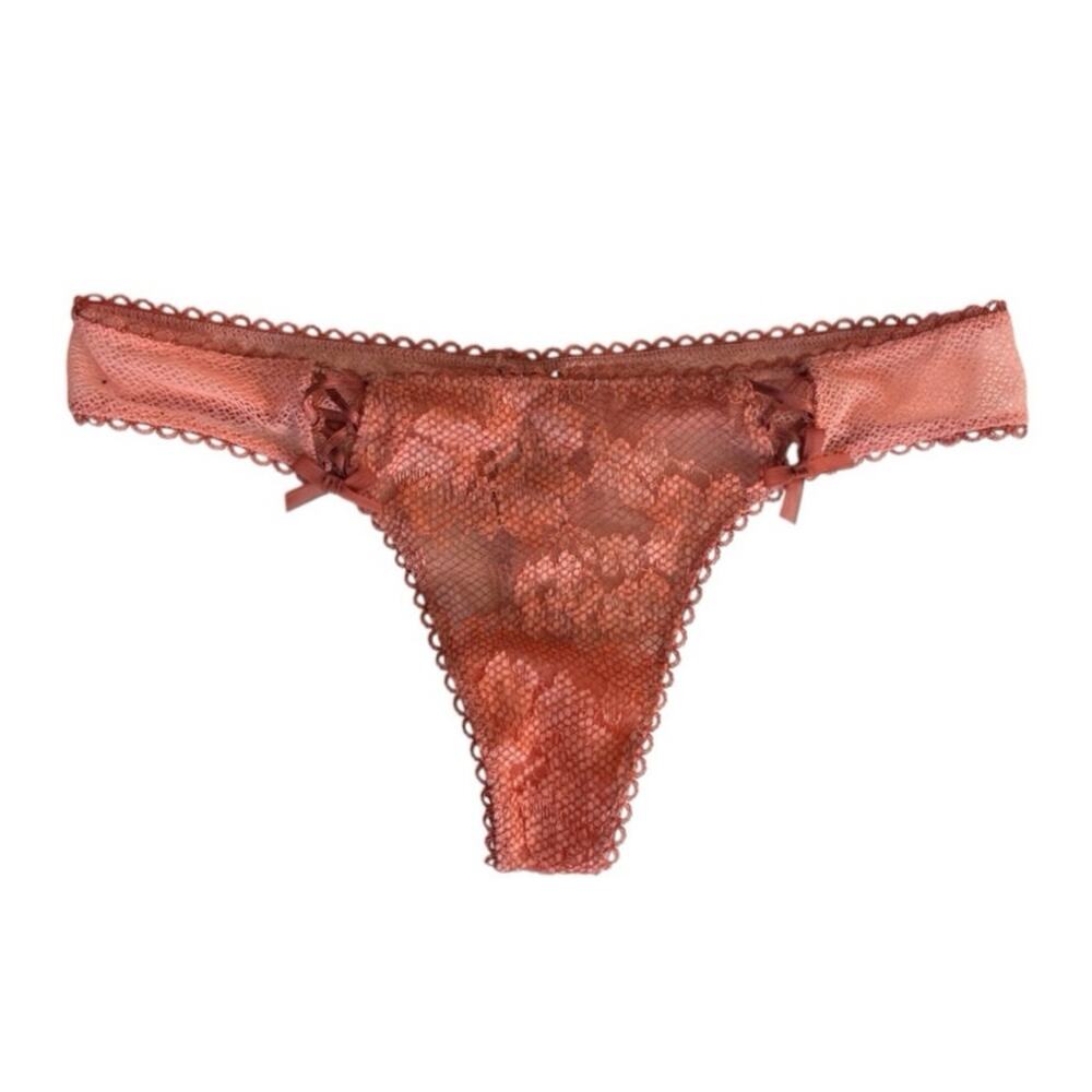 New Victoria’s Secret Dream Angel Lace Thong XS